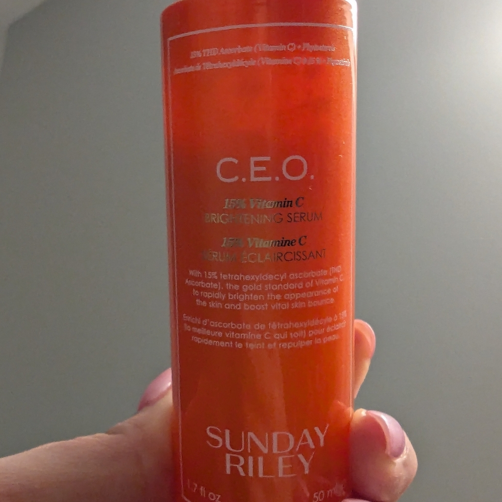 Sunday Riley CEO serum - Picture 3 of 4